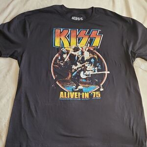 NWT KISS Men's Black Tshirt With Graphic SIZE XL